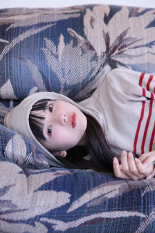 变成黑死辣妹后和朋友做了